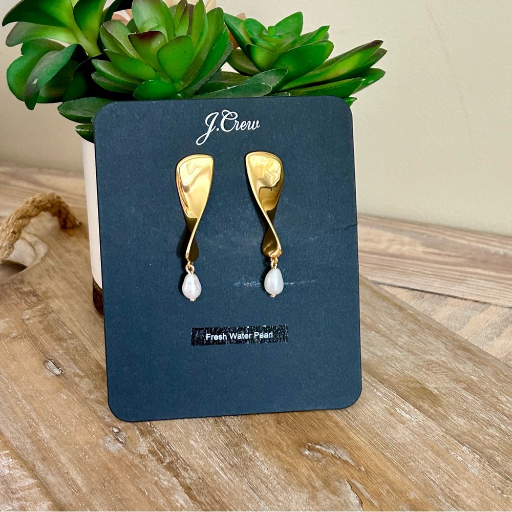 J. Crew Wave Drop Freshwater Pearl Earrings